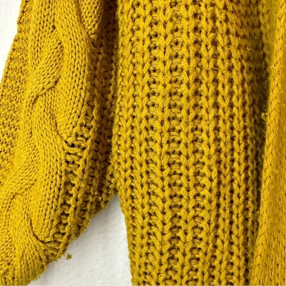 Moon & Madison Cable Knit Cardigan Womans Size XS Mustard Yellow - Picture 4 of 10